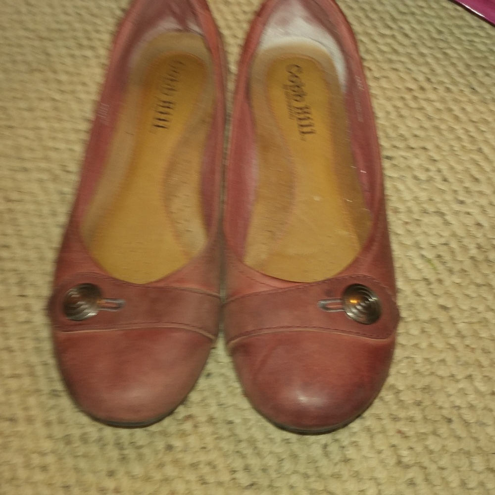 Shoes - Picture 3 of 3